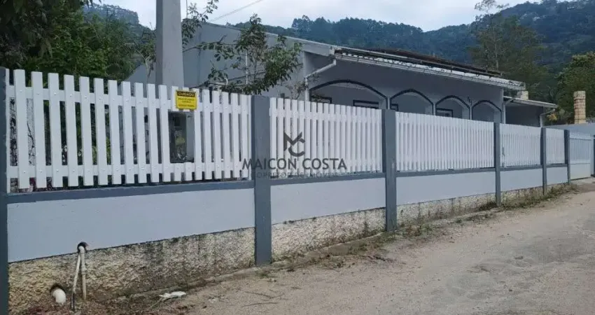 Casa com 3 quartos à venda em Fundos, Biguaçu 