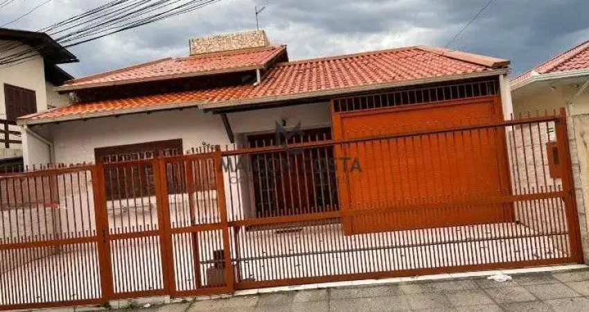 Casa com 3 quartos à venda no Areias, São José 
