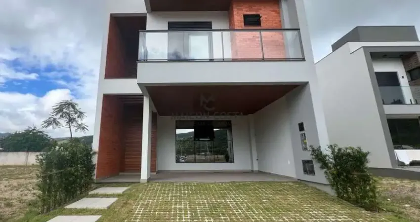 Casa com 3 quartos à venda na Avenida Deltaville, Deltaville, Biguaçu