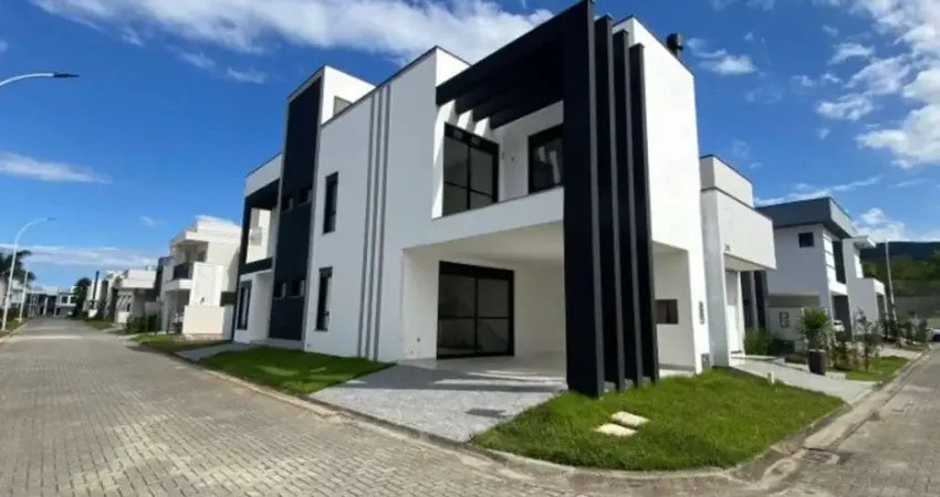 Casa com 3 quartos à venda na Avenida Egídio Abelino Richartz, Beira Rio, Biguaçu