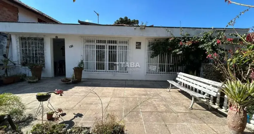 Casa com 3 quartos à venda na Rua Alexandre Dalcuch, 132, Bacacheri, Curitiba
