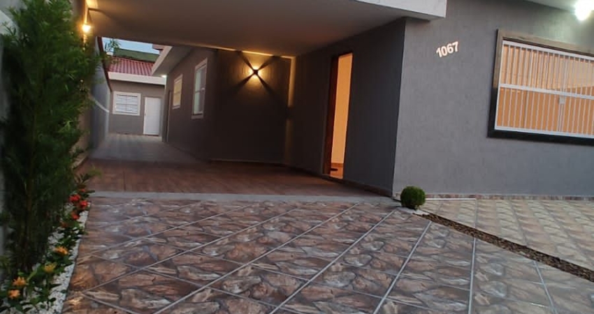 Casa com 3 quartos à venda na Praça Nossa Senhora de Fátima, Vila Caiçara, Praia Grande