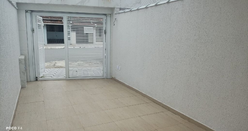 Vila Caiçara, excelente sobrado 2 dorms, suite, sacada, ótima localização