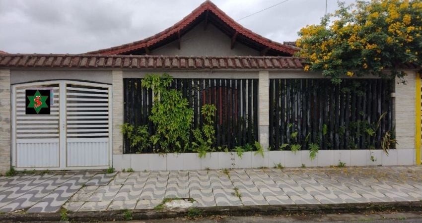 Casa com 2 quartos à venda na Rua Jamil Issa, 10, Vila Mirim, Praia Grande