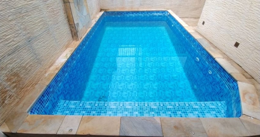 Jardim Imperador, casa 2 dorms, suite, piscina