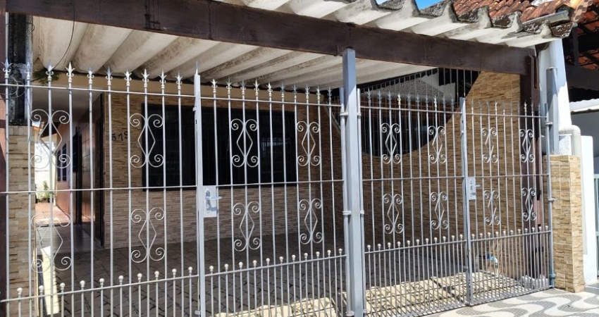Casa com 2 quartos à venda na Rua Jamil Issa, 10, Vila Caiçara, Praia Grande