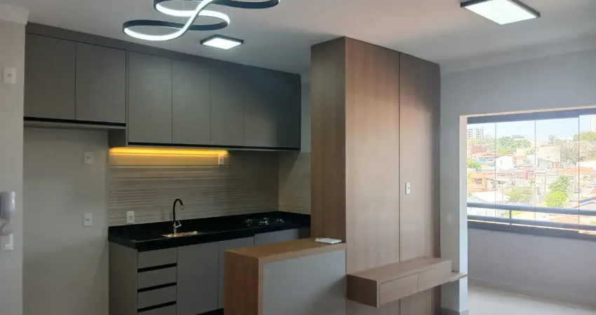 Apartamento com 2 quartos para alugar na Rua Carlos Gomes, 420, Vila São Sebastião, Valinhos