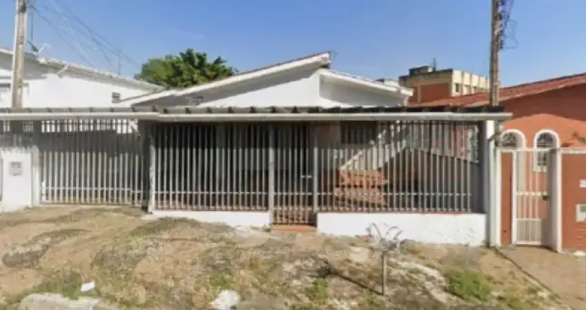 Casa frente + 02 edículas, garagem, quintal - jardim iv centenário