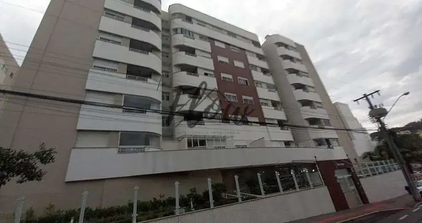 Apartamento com 3 dormitórios, sendo 1 suíte, e sacada com churrasqueira.