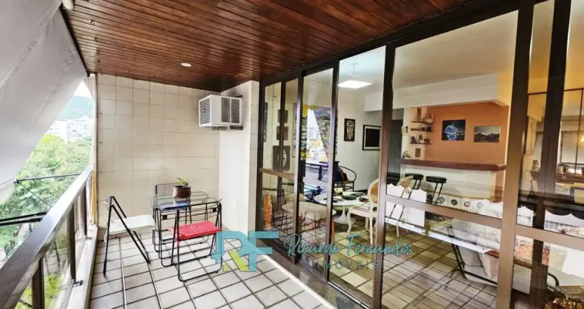 Apartamento em Botafogo com 3 quartos, vaga e varanda.