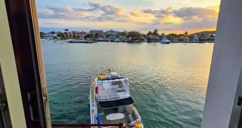 Casa em condomínio para venda em cabo frio, ogiva, 3 dormitórios, 2 suítes, 5 banheiros, 2 vagas