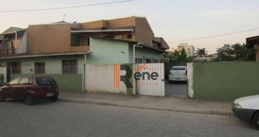 Casa, Monte Alegre em Camboriú,