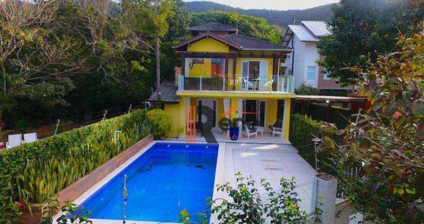 Casa 3 Suítes na Praia de Taquaras, Balneário Camboriú