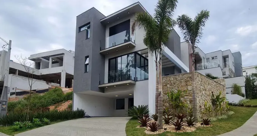 Mosaico da serra - sobrado alto padrão de 300m², com 04 suítes, à venda no mosaico da serra, mogi das cruzes - sp