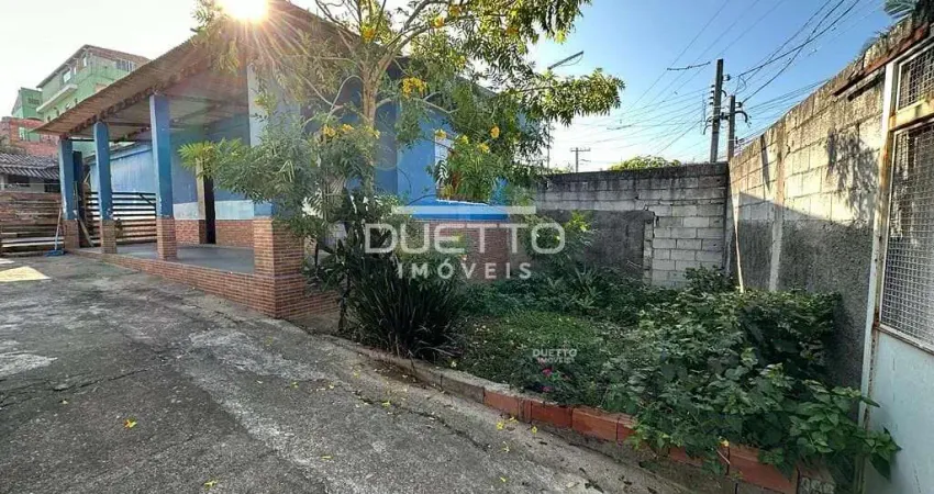 Casa de 02 dormitórios, à venda no Jardim Cecília, Mogi das Cruzes - SP