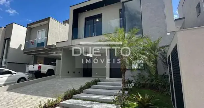 Sobrado com 03 suítes e área gourmet com piscina,à venda em Condominio fechado Mogi das Cruzes - SP