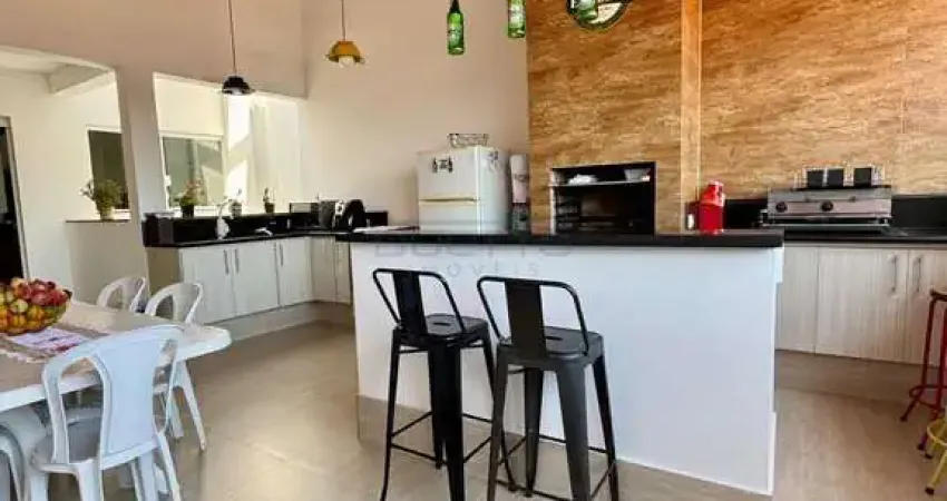 Casa assobradada com 03 dormitórios, sendo 01 suíte, à venda no jardim universo, mogi das cruzes - sp