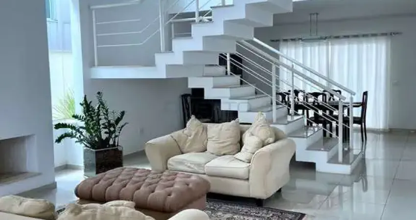 Casa com 4 quatro dormitórios na vila oliveira em mogi das cruzes