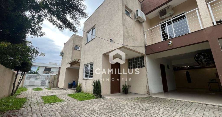 Casa Financiável com 3 dormitórios à venda, 132 m² por R$ 799.000 - Campeche - Florianópolis/SC