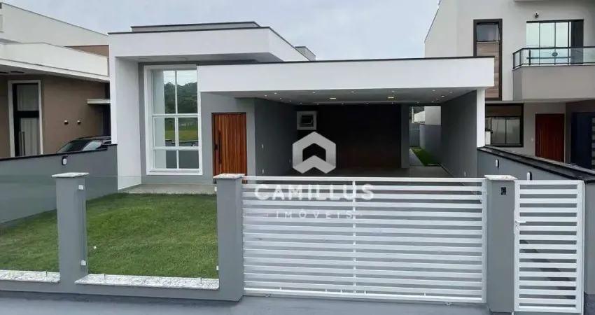 Casa com 3 dormitórios à venda, 116 m² por R$ 750.000 - Forquilhas - São José/SC