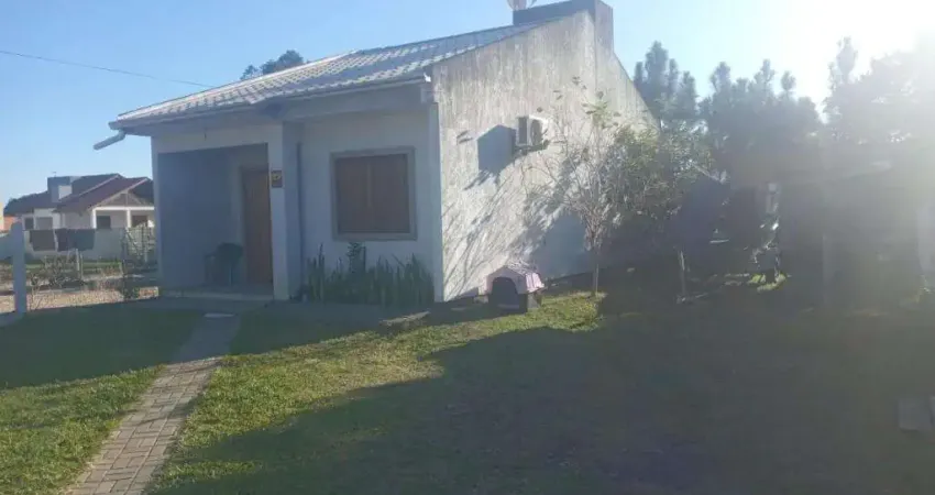 Casa com 2 quartos, demais peças, PODE FINANCIAR, no Village, em Capão Novo