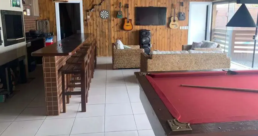 Casa com 2 quartos, demais peças, com Piscina, na Praia do Barco em Capão Canoa