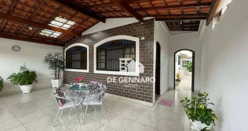 OTIMA CASA EM BOQUEIRÃO NO CENTRO UM ACHADO PROXIMA DE TODO TIPO DE COMERCIO MERCADOS BANCOS VENHA FALAR COM A GENTE E DESFRUTAR DESSA MARAVILHA DEIXA