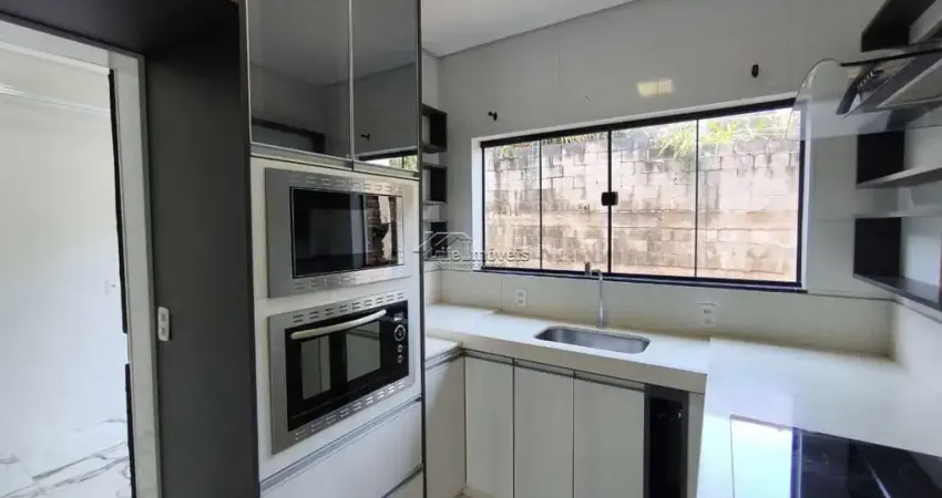 Chácara / sítio com 3 quartos para alugar na Avenida Grota Azul, 699, Condomínio Chácara Grota Azul, Hortolândia