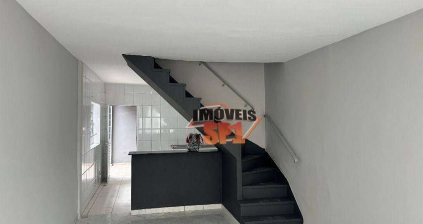 CASA EM VILA FECHADA !