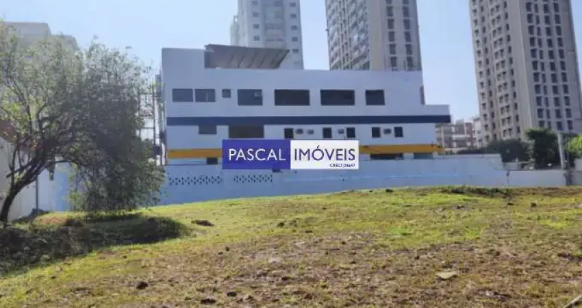 Prédio para alugar na Avenida Washington Luís, 6055, Campo Belo, São Paulo