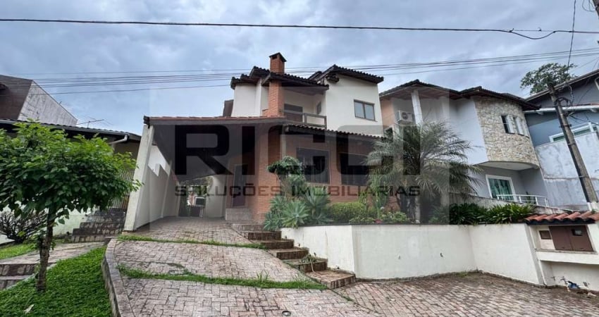 Condominio Aruã - Sobrado para alugar no bairro Parque Residencial Itapeti - Mogi das Cruzes/SP