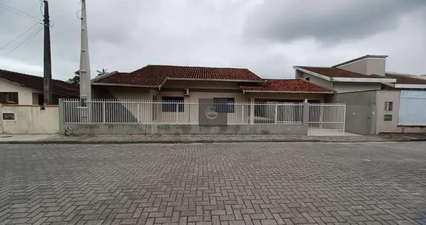 Casa com 3 quartos à venda no Guanabara, Joinville 