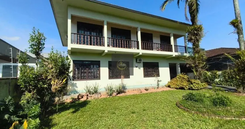 Casa com 6 quartos à venda na Rua Inácio Bastos- Bucarein, Joinville