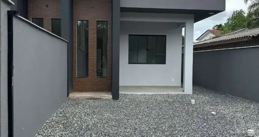 Casa com 2 quartos à venda na Rua 2330 Tacunhapeba, 739, Bamerindus, Itapoá