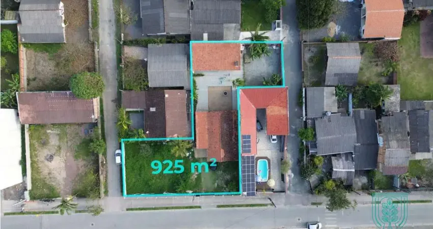 Terreno com duas casas em alvenaria em itapoá-sc com 925m² por r$1.280.000,00