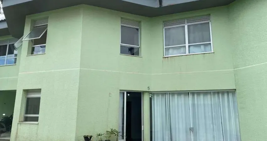 Sobrado com 4 dormitórios à venda, 111 m² por R$ 520.000,00 - Cambiju - Itapoá/S