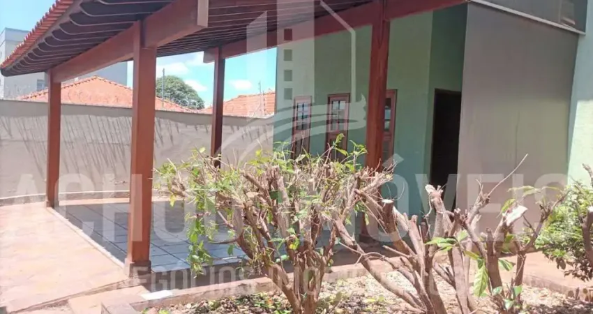 Casa para Venda em Jaboticabal, Jardim Nova Aparecida, 3 dormitórios, 1 suíte, 2 banheiros, 2 vagas