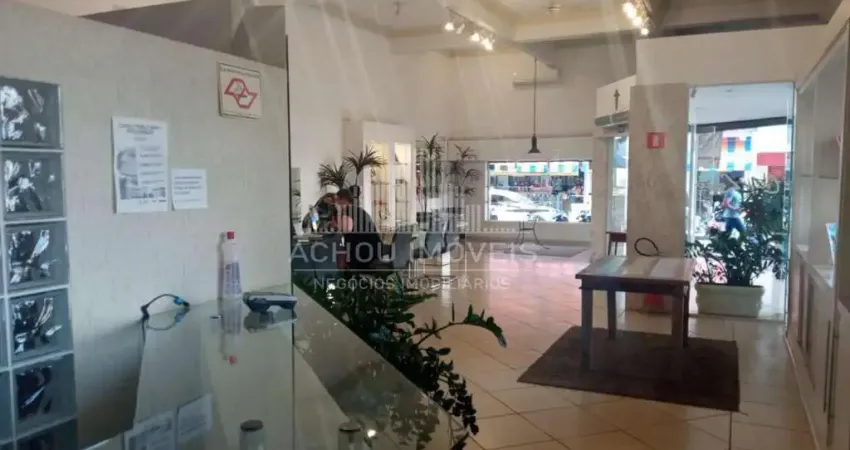 Comercial para Venda em Jaboticabal, Centro, 4 dormitórios, 1 suíte, 3 banheiros