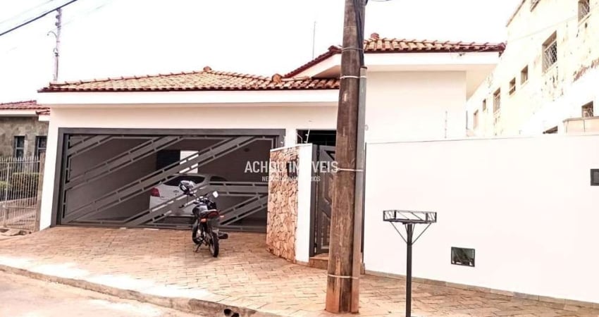Casa para Locação em Jaboticabal, Aparecida, 3 dormitórios, 1 suíte, 2 banheiros, 2 vagas