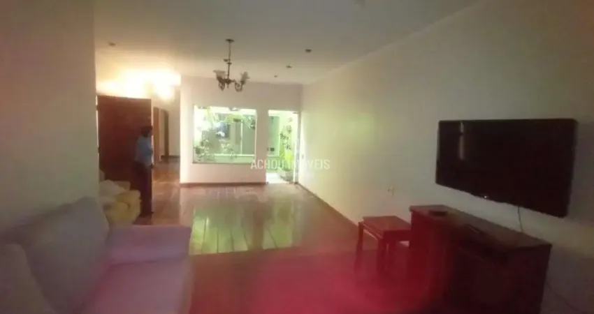 Casa para Venda em Jaboticabal, Nova Jaboticabal, 3 dormitórios, 1 suíte, 2 banheiros, 4 vagas