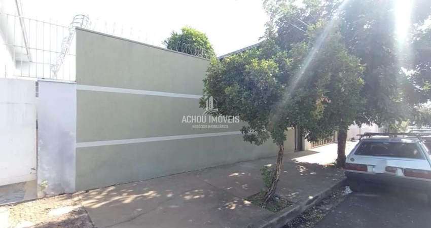 Edícula e barracão para Locação, Centro, Jaboticabal / SP.