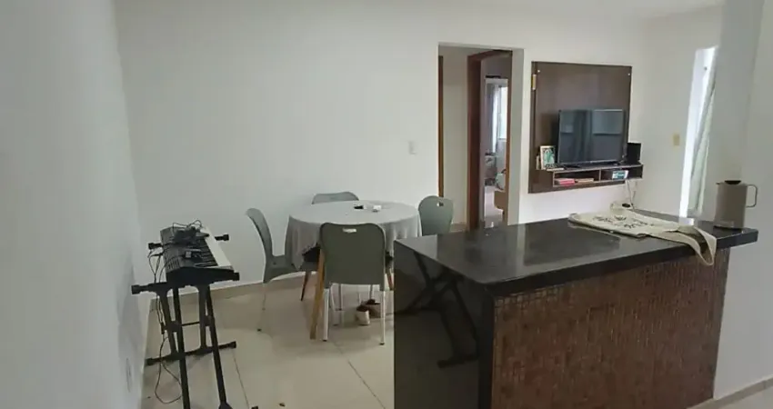 Apartamento de 02 dormitórios, Vila do Cedro, em Camboriú