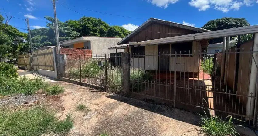 Casa à venda na Rua Quito, Vila Morangueira, Maringá