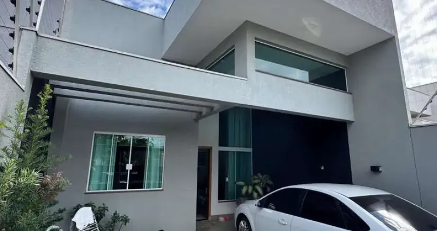 Casa com 3 quartos à venda na Rua Pioneira Maria Manhas Garcia, Jardim Monte Rei, Maringá