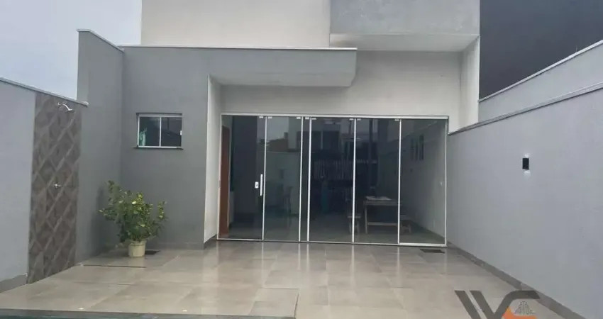 Casa de 108m2, terreno 150m2, com 2 suítes, 1 quarto, 3 banheiros, piscina bairro bela vista   -  porto rico