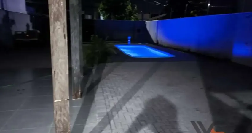 Casa à venda na Rua Pioneiro Antônio Pietrobon, Parque Avenida, Maringá