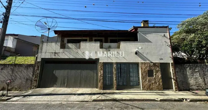 Casa com 4 quartos à venda na Rua Estados Unidos, 282, Centro, Ponta Grossa