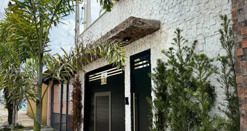 Linda casa alto padrão com piscina a 400 metros da praia bairro caiçara