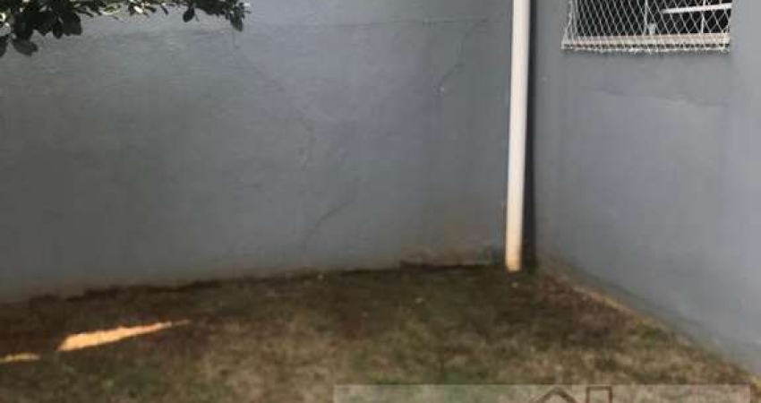 Casa para Venda em Cascavel, Parque São Paulo, 3 dormitórios, 1 suíte, 2 banheiros, 2 vagas