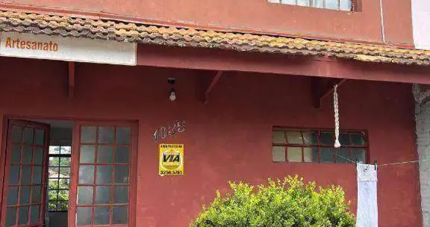 Sobrado com 1 dormitório para alugar, 43 m² por R$ 1.728,00/mês - Santa Cândida - Curitiba/PR